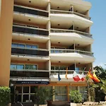 Pierre & Les Platanes מלון דירות