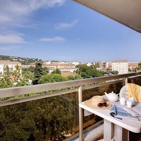 Appart hôtel Résidence Pierre&vacances Les Platanes 3*