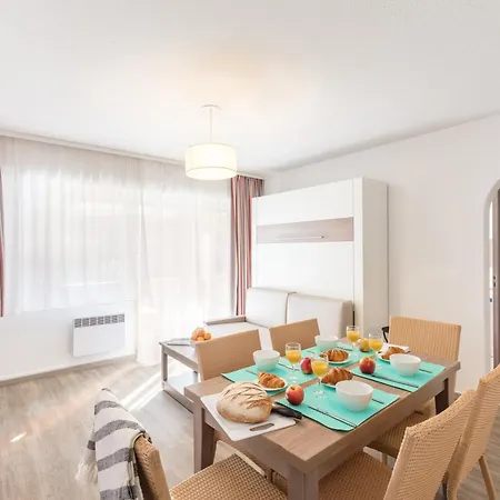 Aparthotel Pierre & Les Platanes 3*