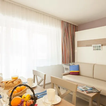 Aparthotel Pierre & Les Platanes Sainte-Maxime