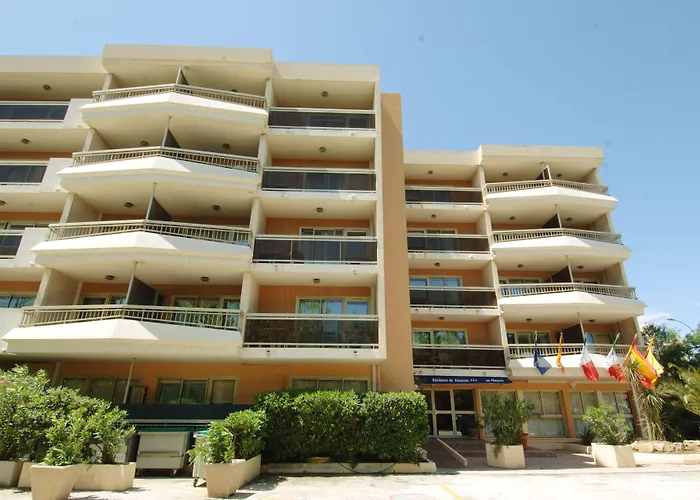 Pierre & Les Platanes