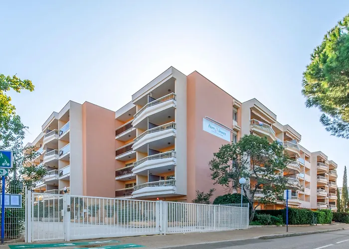 Résidence Pierre&vacances Les Platanes 3*