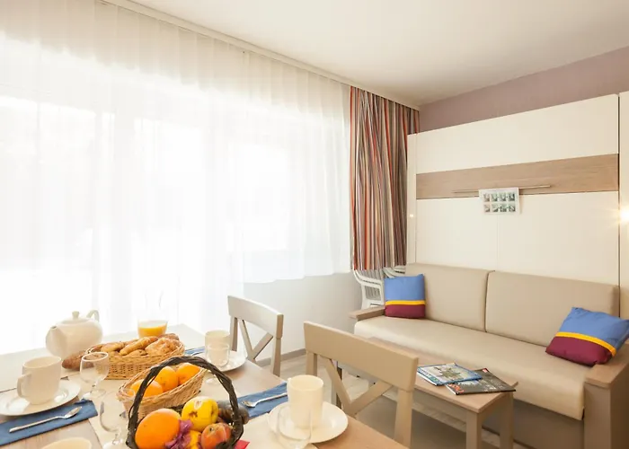 Aparthotel Pierre & Les Platanes Sainte-Maxime