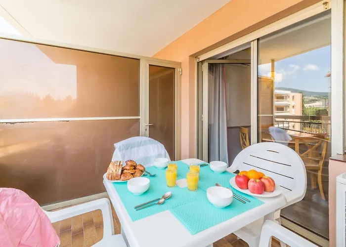 Apartahotel Résidence Pierre&vacances Les Platanes 3*