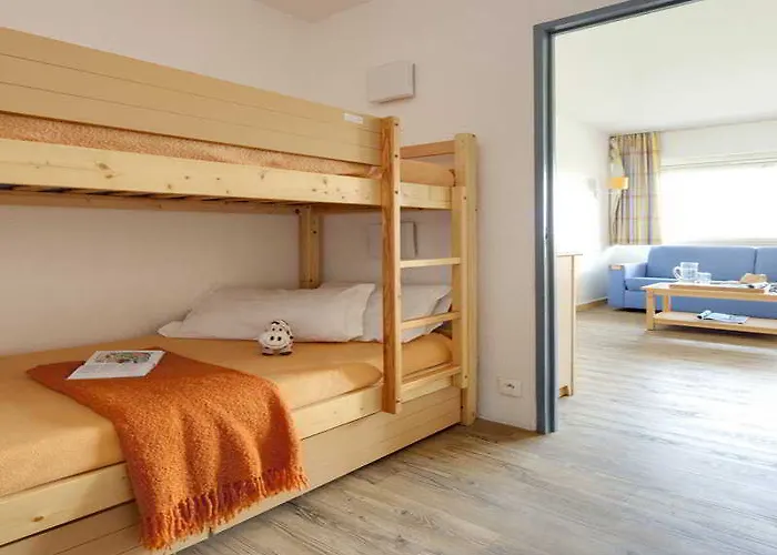 Pierre & Les Platanes Aparthotel 3*